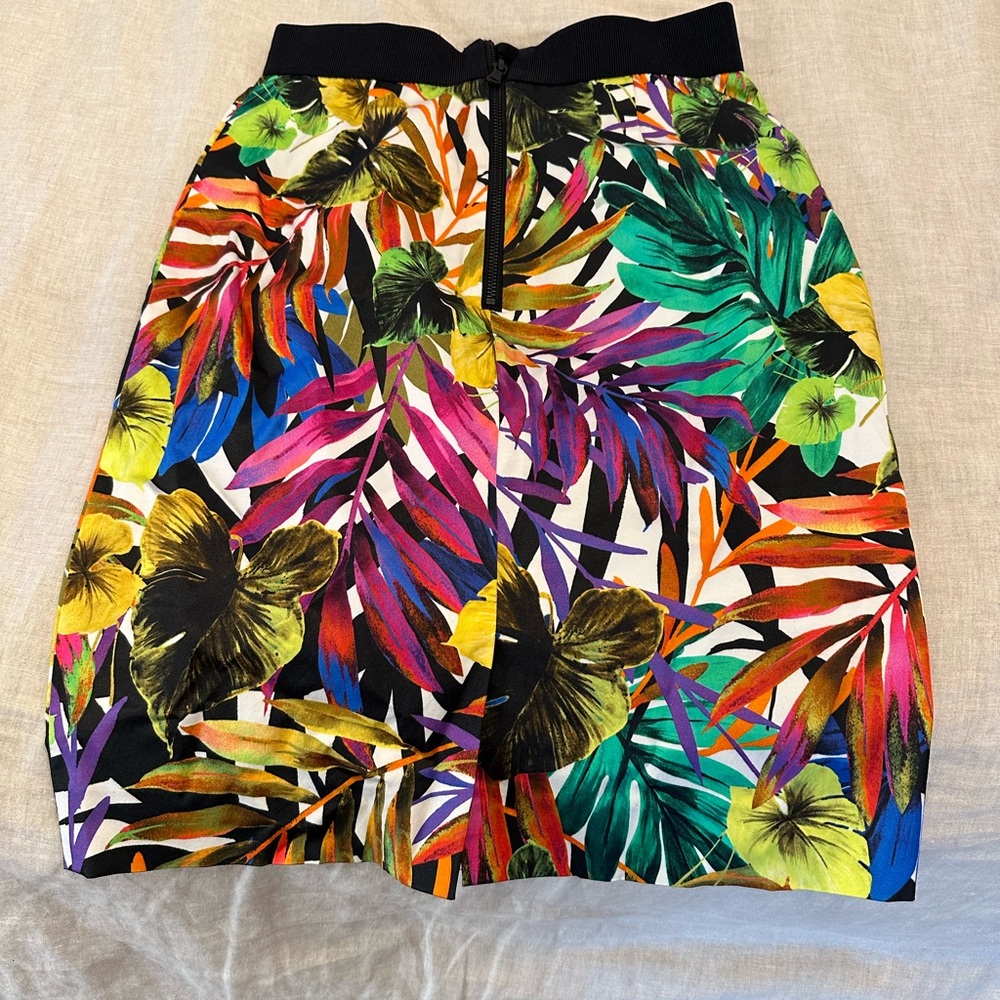 Colorful Tropical Two-Piece Set - Picture 8 of 8